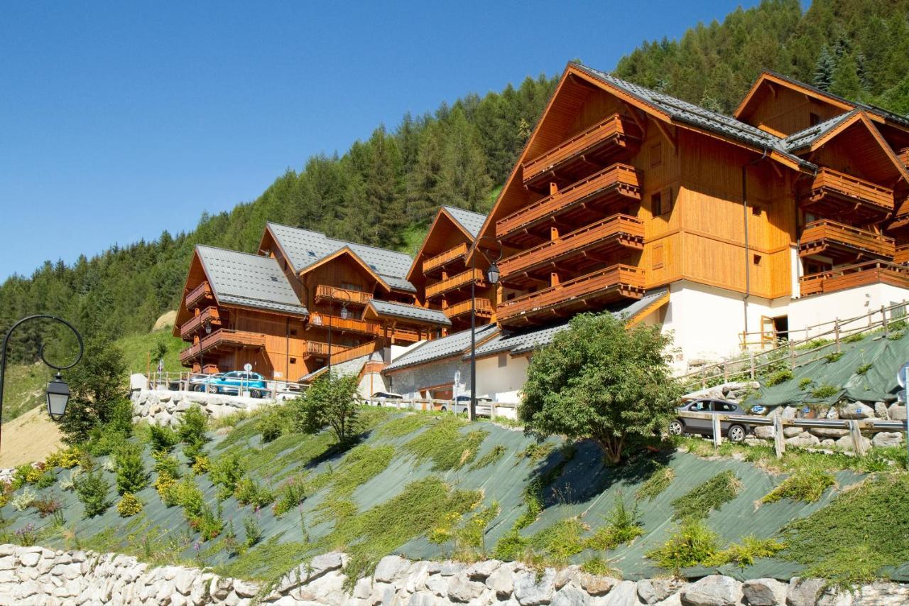 Residence Odalys Le Hameau Et Les Chalets De La Vallee D'Or Валуар Экстерьер фото