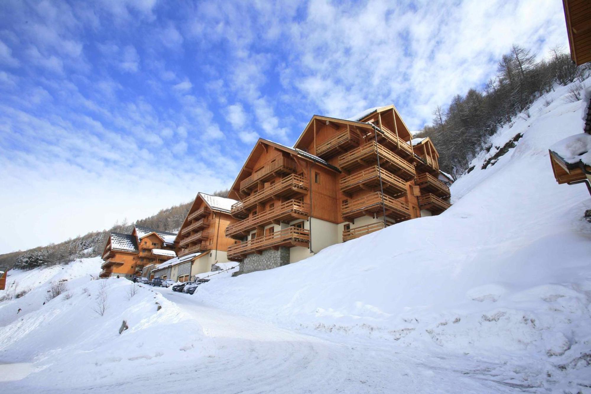 Residence Odalys Le Hameau Et Les Chalets De La Vallee D'Or Валуар Экстерьер фото