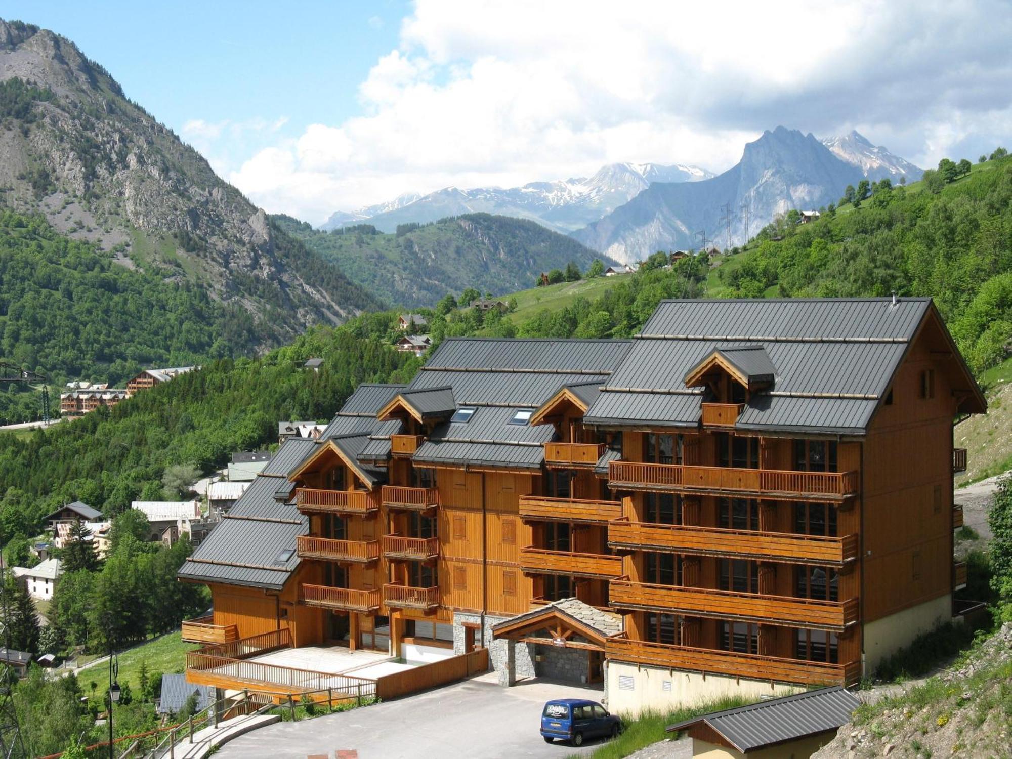 Residence Odalys Le Hameau Et Les Chalets De La Vallee D'Or Валуар Экстерьер фото