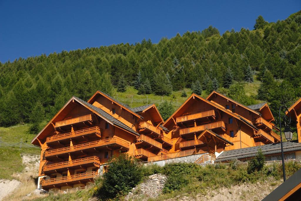 Residence Odalys Le Hameau Et Les Chalets De La Vallee D'Or Валуар Экстерьер фото